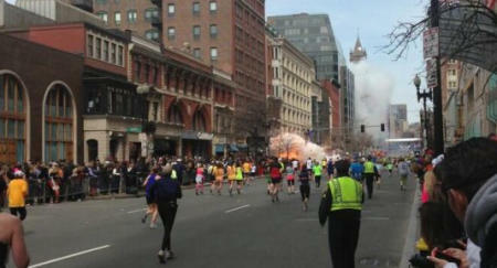 primera explosión Maratón de Boston