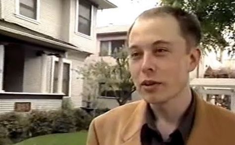Elon Musk de joven y sin pelo
