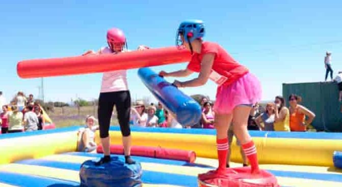 humor amarillo - negocios en pueblos