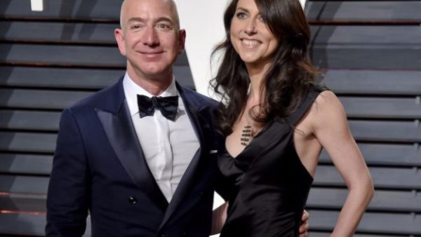 Jeff Bezos y su mujer Mackenzie