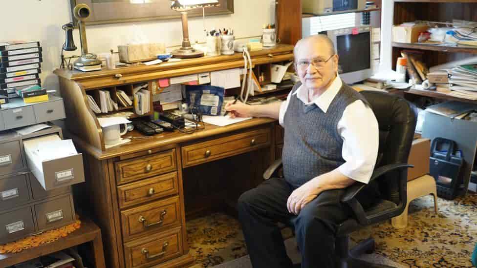 Ronald Wayne tercer cofundador de Apple9